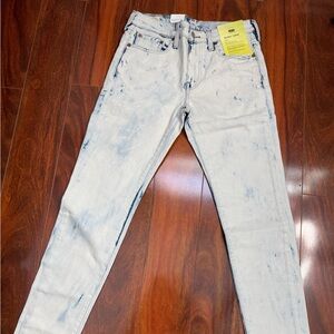 Levi's Men's Distressed Light Wash Skinny Jeans